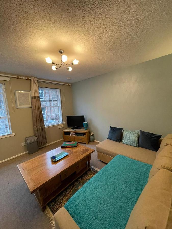 One Bedroom Websters Land Flat - Grassmarket 에든버러 외부 사진