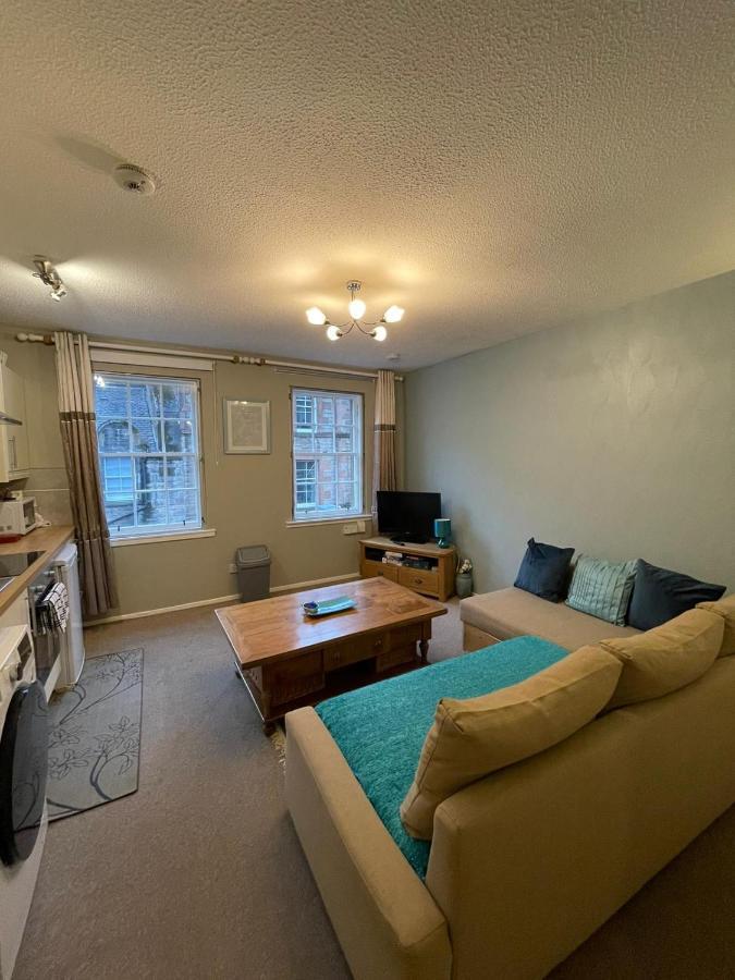One Bedroom Websters Land Flat - Grassmarket 에든버러 외부 사진