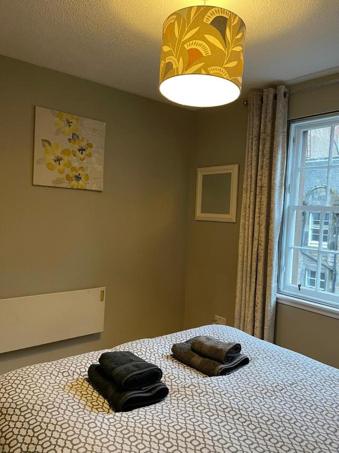 One Bedroom Websters Land Flat - Grassmarket 에든버러 외부 사진