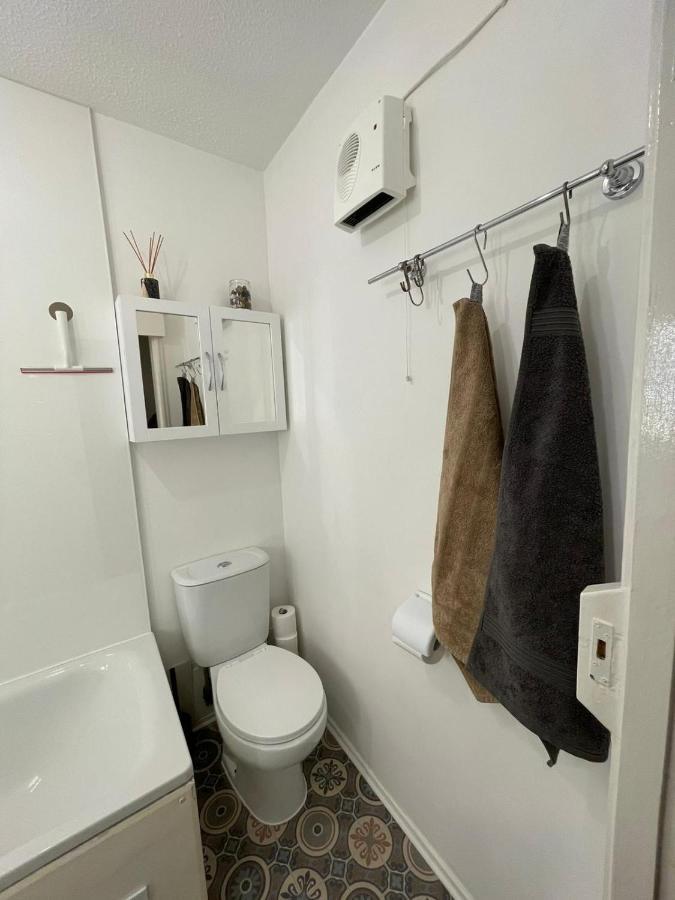 One Bedroom Websters Land Flat - Grassmarket 에든버러 외부 사진